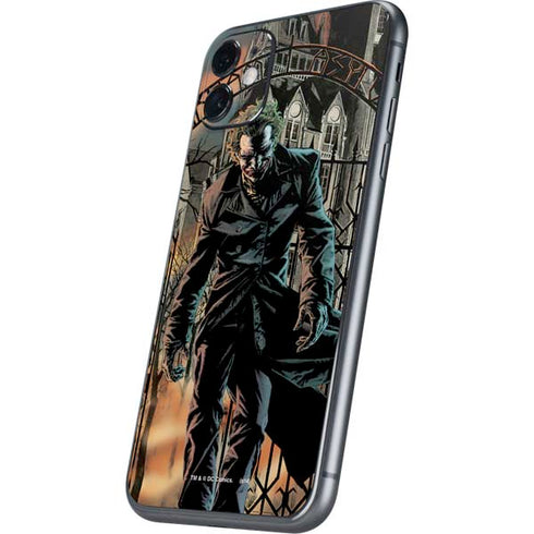 DC Comics The Joker Walking Dark Grounds Comic Art By Lee Bermejo iPhone 11 Skin